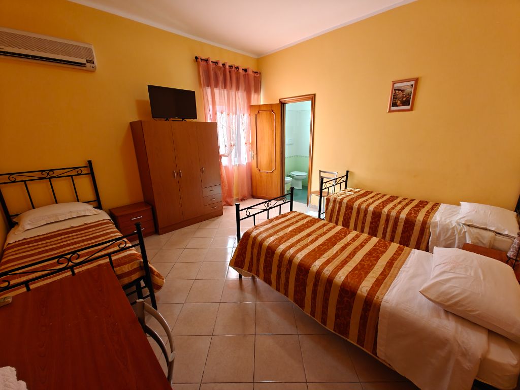 Triple room at B&B Al Cedir 1